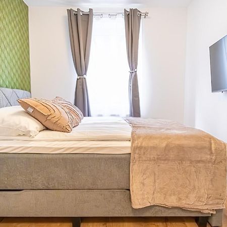 Charming 1Br And 1Lr Apt Modern Design Donaustadt เวียนนา ภายนอก รูปภาพ