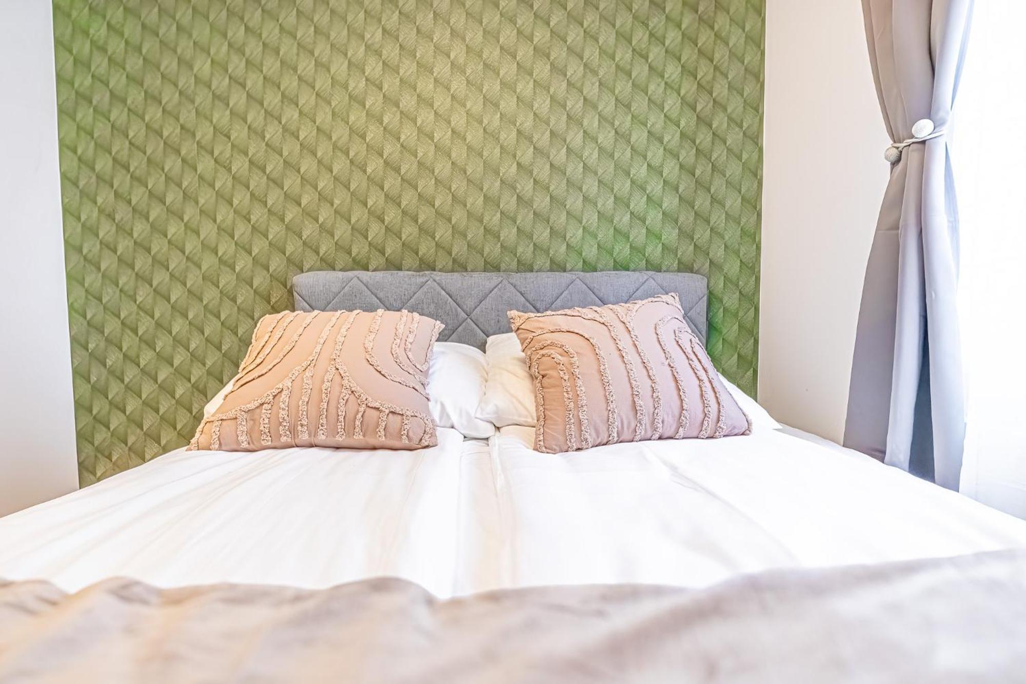 Charming 1Br And 1Lr Apt Modern Design Donaustadt เวียนนา ภายนอก รูปภาพ