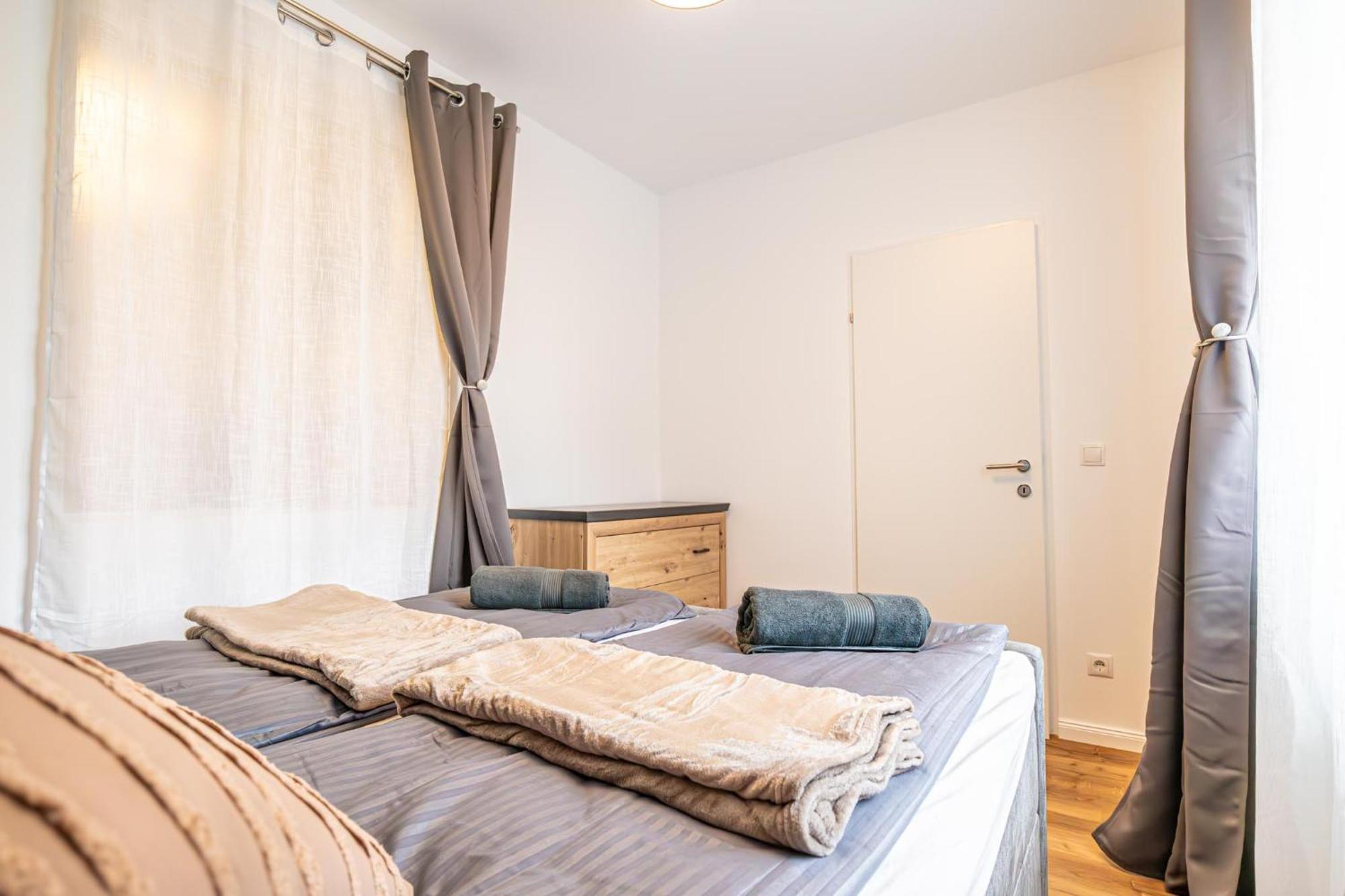Charming 1Br And 1Lr Apt Modern Design Donaustadt เวียนนา ภายนอก รูปภาพ
