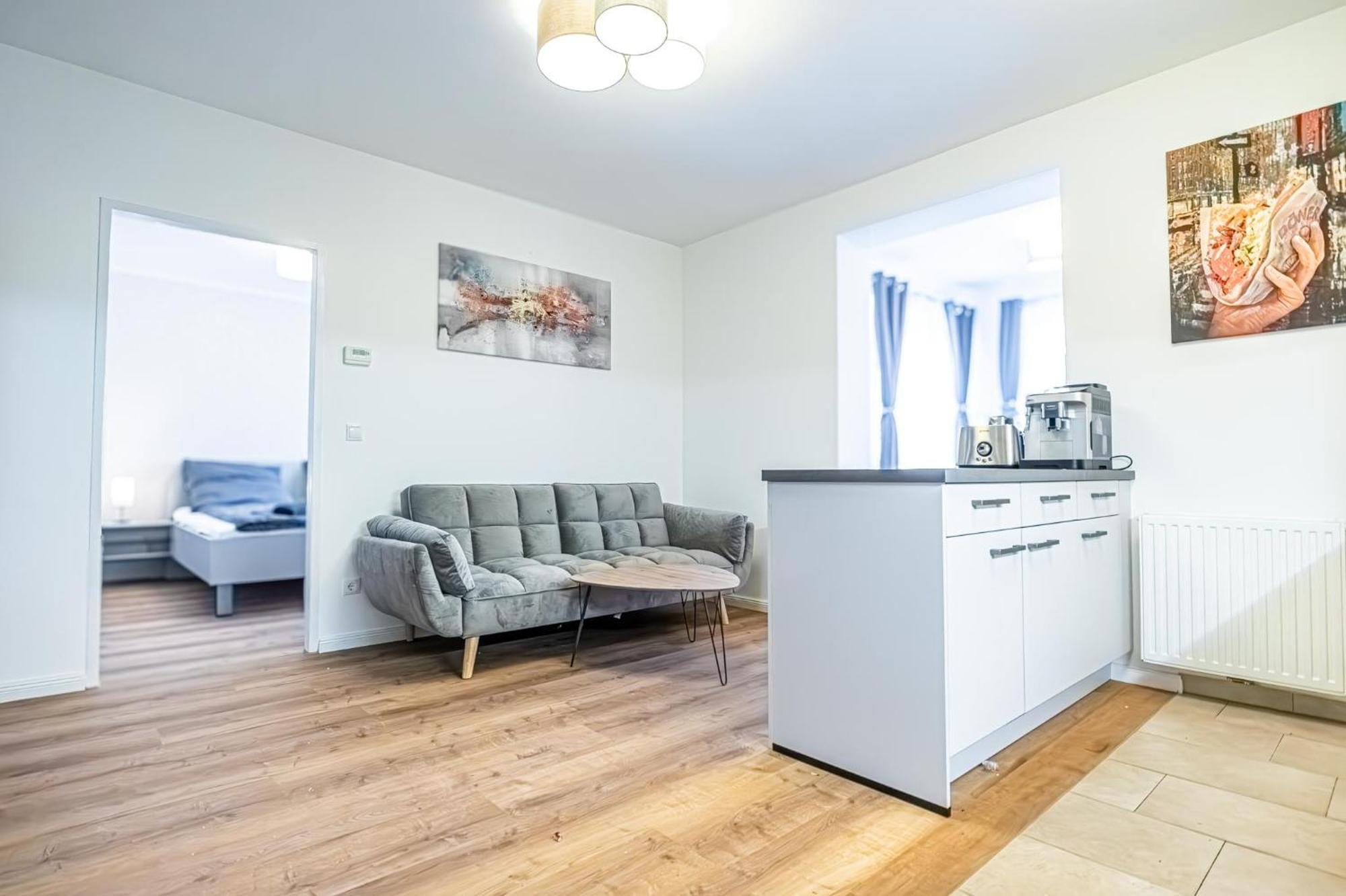 Charming 1Br And 1Lr Apt Modern Design Donaustadt เวียนนา ภายนอก รูปภาพ