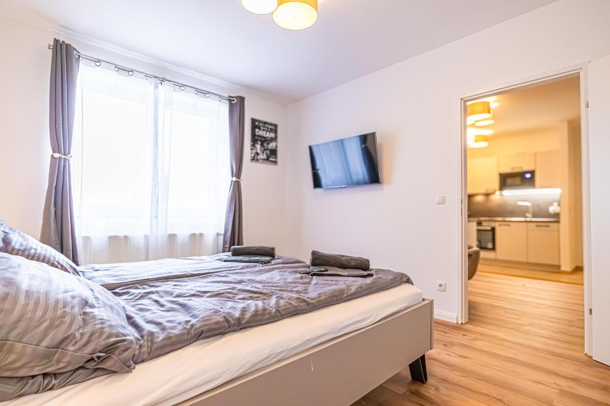 Charming 1Br And 1Lr Apt Modern Design Donaustadt เวียนนา ภายนอก รูปภาพ