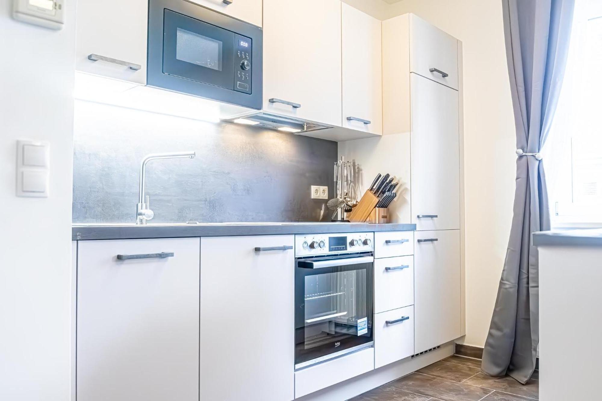 Charming 1Br And 1Lr Apt Modern Design Donaustadt เวียนนา ภายนอก รูปภาพ