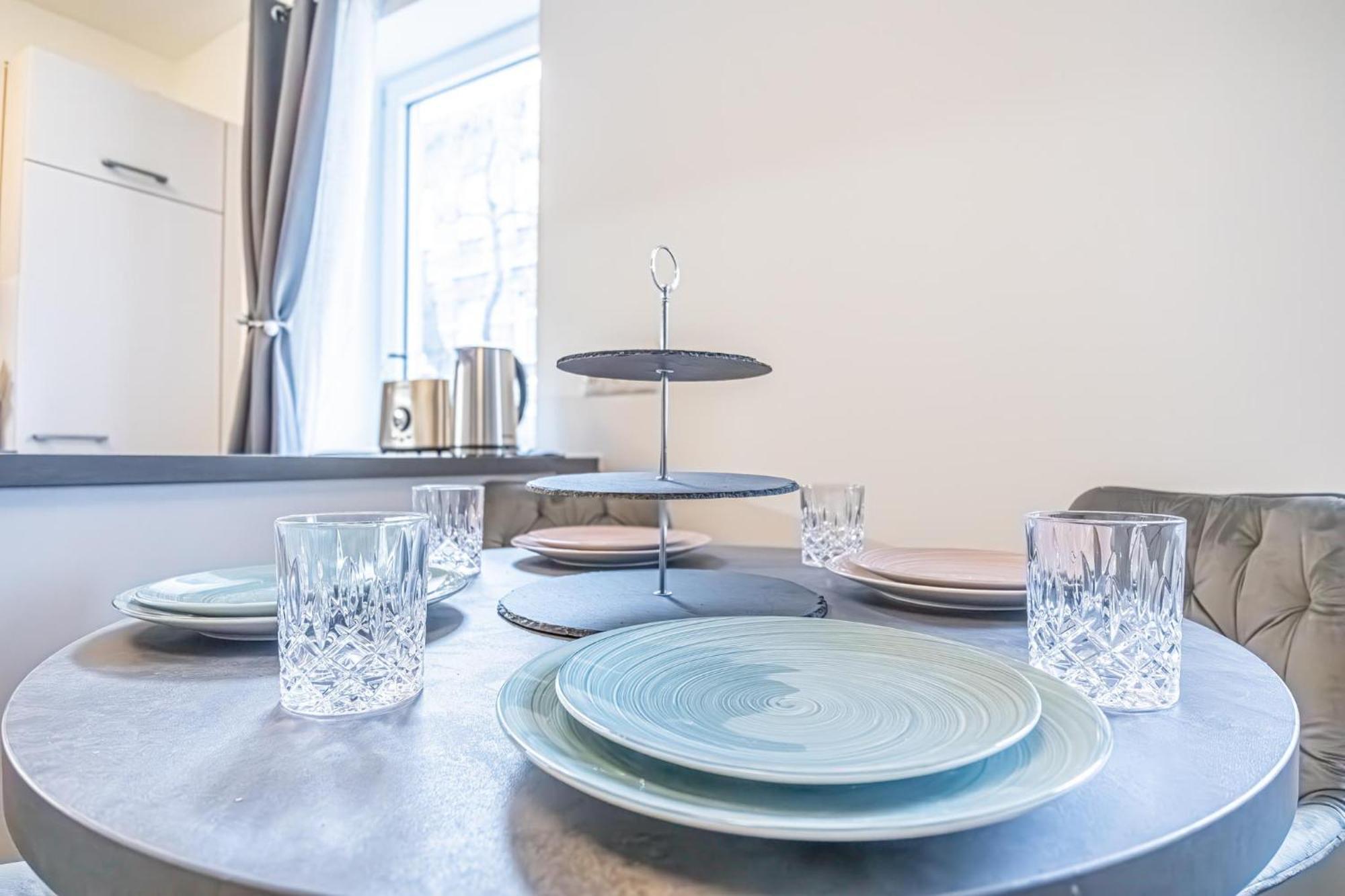 Charming 1Br And 1Lr Apt Modern Design Donaustadt เวียนนา ภายนอก รูปภาพ