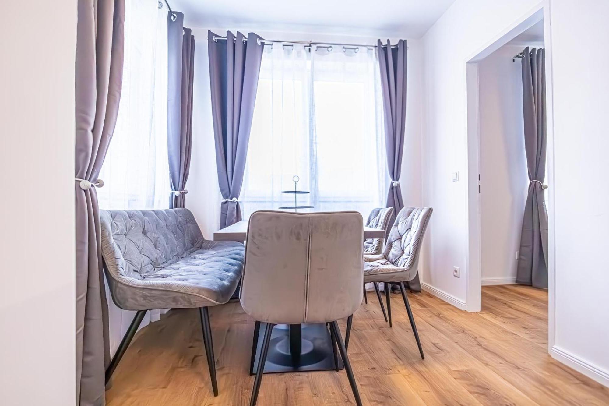 Charming 1Br And 1Lr Apt Modern Design Donaustadt เวียนนา ภายนอก รูปภาพ