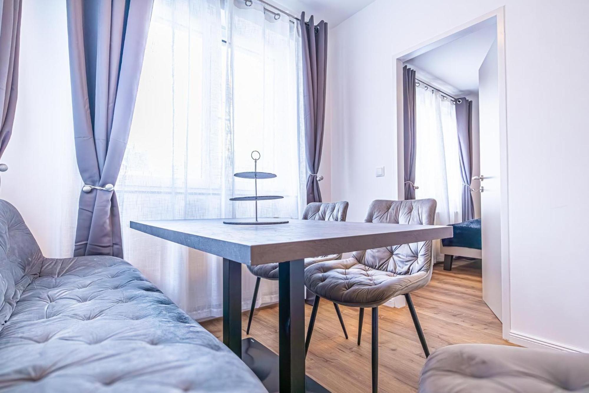 Charming 1Br And 1Lr Apt Modern Design Donaustadt เวียนนา ภายนอก รูปภาพ