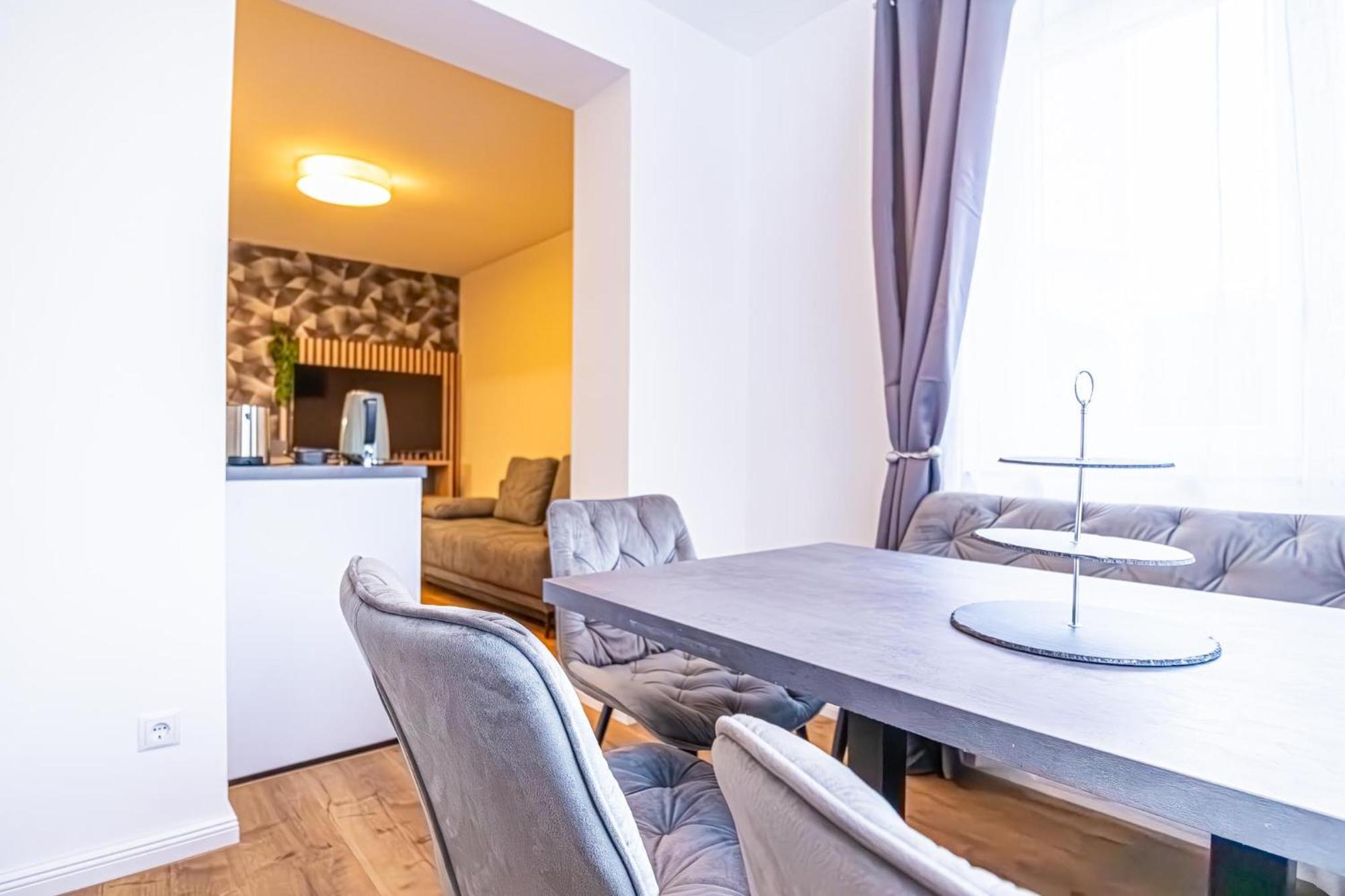 Charming 1Br And 1Lr Apt Modern Design Donaustadt เวียนนา ภายนอก รูปภาพ